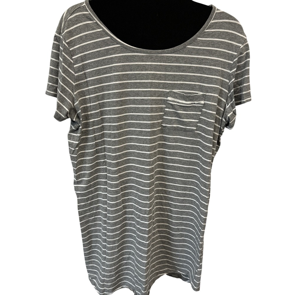 Liz Claiborne Womens XL Gray White Striped Sleep Shirt Short Sleeve Pocket Tee